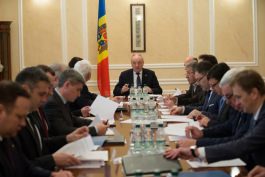 Moldovan supreme security council discusses situation in financial, banking system