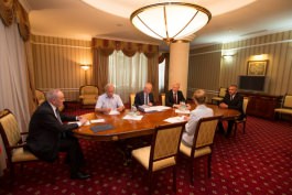Moldovan president signs decrees appointing 11 magistrates
