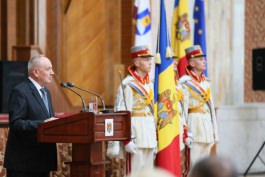 Președintele Timofti a participat la solemnitatea dedicată Zilei Constituției