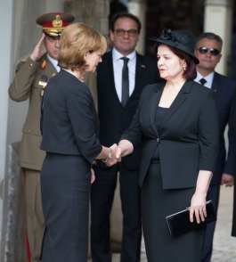 Moldovan president pays homage to Queen Ana of Romania