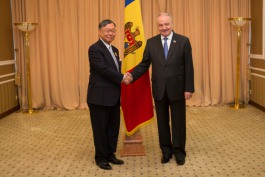 President Nicolae Timofti received Japanese Ambasador on the occasion of concluding his diplomatic mission in Moldova