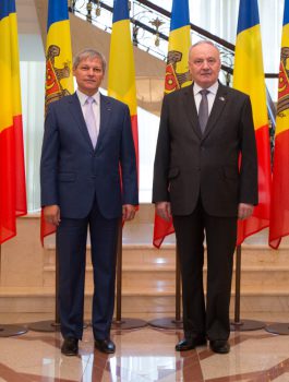 Moldovan president meets Romanian PM