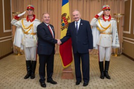 Президент Николае Тимофти принял верительные грамоты послов Великобритании, Турции и Азербайджана