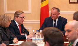 Игорь Додон провел встречу с аккредитованными в Республике Молдова послами ЕС