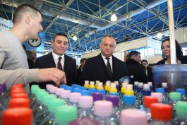 Igor Dodon a participat la business forumul moldo-rus și a vizitat expoziția ”Fabricat în Moldova”