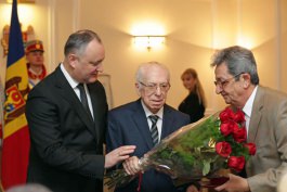 Igor Dodon, Președintele Republicii Moldova a oferit distincții de stat