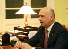 President Igor Dodon had a working meeting with Prime Minister Pavel Filip on appointing ambassadors
