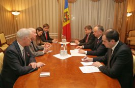 Președintele Republicii Moldova, Igor Dodon, s-a întîlnit cu Reprezentantul personal al Preşedintelui în exerciţiu OSCE pentru combaterea antisemitismului, Rabinul Andrew Baker