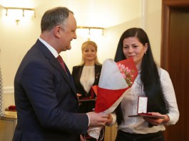 8 выдающихся женщин Республики Молдова получили награды в Международный женский день 8 Марта
