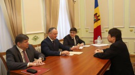 Igor Dodon a avut întrevederi cu ambasadorul Confederaţiei Elveţiene și ambasadorul Japoniei în Republica Moldova