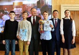 Игорь Додон принял участие в церемонии награждения победителей Международного турнира по быстрым шахматам Памяти В. Чебаненко