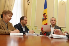 Игорь Додон  подписал две законодательные инициативы