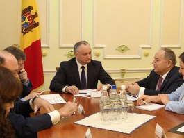 Президент страны Игорь Додон провел встречу с Полномочным и Чрезвычайным Послом Республики Турция в Молдове Хулуси Кыличем