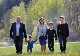 Moldovan president addresses congratulatory message on occasion of Holy Easter Holiday
