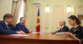 Президент Игорь Додон провел встречу с Чрезвычайным и Полномочным Послом Российской Федерации в Республике Молдова Фаритом Мухаметшиным