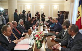 Игорь Додон провел встречу с Премьер-министром Республики Турция