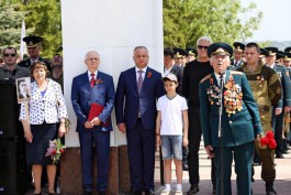 Președintele Republicii Moldova a participat la ceremonia de înhumare a osemintelor a 15 ostași, căzuți în luptele pentru eliberarea Moldovei
