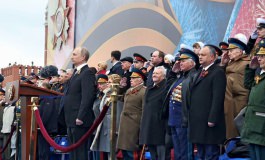 Игорь Додон принял участие в Параде Победы в Москве и возложил цветы к Могиле Неизвестного Солдата