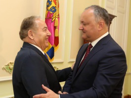 Игорь Додон провел встречу с Послом Турции Хулуси Кылыч 
