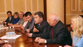 Игорь Додон встретился с делегацией участников бизнес-тура Челябинской области