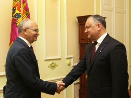 Igor Dodon a avut o întrevedere cu Ambasadorul Extraordinar şi Plenipotenţiar al Federaţiei Ruse în Republica Moldova, Farit Muhametşin, şi cu Ambasadorul pentru misiuni speciale al MAE al Federației Ruse, Serghei Gubarev