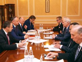 Întâlnirea conducerii de vârf a Republicii Moldova cu reprezentanţii mediatorilor şi observatorilor în formatul de negocieri „5+2”  