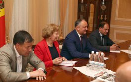 Игорь Додон встретился с членами делегации Международного Византийского Клуба 