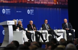 Igor Dodon a rostit un discurs în cadrul Forumului Economic Internațional din Sankt Petersburg