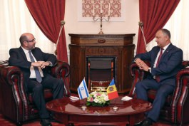 Президент Республики Молдова принял верительные грамоты послов Королевства Саудовской Аравии и Государства Израиль