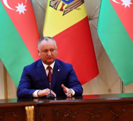 Игорь Додон встретился с президентом Азербайджана