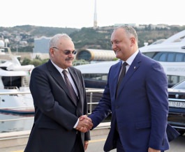Președintele țării, Igor Dodon a avut o discuție cu prim-ministrul Azerbaidjanului, Artur Rasizade