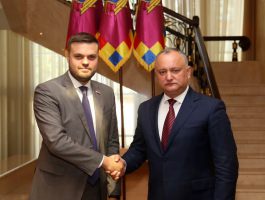 Preşedintele Igor Dodon a avut o întrevedere cu delegația partidului "Edinaia Rossia"