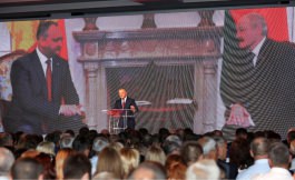 Игорь Додон принял участие в торжественной церемонии по случаю XX-ой годовщины создания ПСРМ