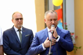 Президент Республики Молдова принял участие в открытии детского сада в своем родном селе Садова