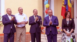 Президент Республики Молдова принял участие в открытии детского сада в своем родном селе Садова