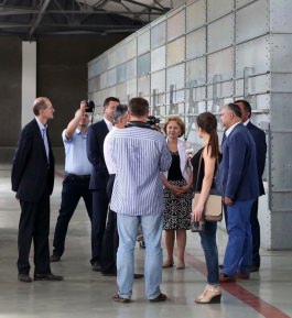 Президент Молдовы посетил компанию «AMG KERNEL»