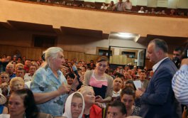 În cadrul vizitei de lucru în raionul Soroca președintele țării a avut o întîlnire cu locuitorii raionului