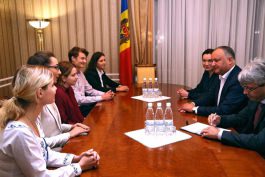 Studenți masteranzi din Franța, Portugalia, Olanda, Italia și Grecia fac stagierea la Președinția Republicii Moldova
