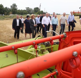 Președintele Igor Dodon a vizitat întreprinderea agricolă „Avito-Lux” din Găgăuzia