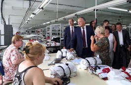 Глава государства посетил кагульскую текстильную фабрику „Tricon”