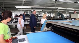 Глава государства посетил кагульскую текстильную фабрику „Tricon”