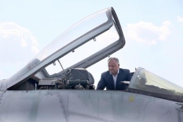 Президент Республики Молдова посетил авиабазу «Дечебал» в Мэркулешть, а также базу для хранения техники, вооружения и военного имущества во Флорешть