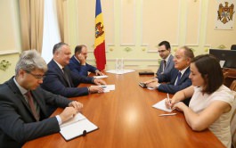 Президент Республики Молдова провел встречу с послом Республики Турция