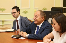 Президент Республики Молдова провел встречу с послом Республики Турция
