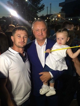Igor Dodon, Președintele Republicii Moldova a participat la festivitățile prilejuite de ziua creării Găgăuziei și hramul orașului Comrat