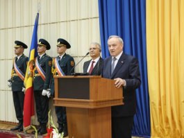  Nicolae Timofti i-a felicitat pe angajații SIS cu prilejul celei de-a 22–a aniversări de la crearea organelor securității statului