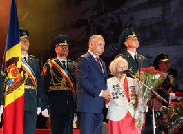 Președintele Moldovei a conferit „Ordinul Republicii” la patru veterani, participanți ai Operațiunii Iași-Chișinău