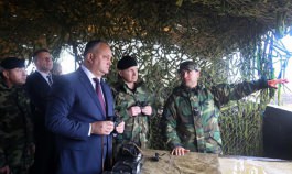 Moldovan president attends Fire Schield 2017 exercise