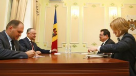 Президент страны Игорь Додон провел встречу с новым Главой Делегации ЕС в Республике Молдова Петером Михалко