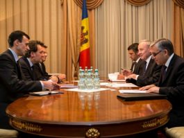 Николае Тимофти встретился с исполнительным директором Всемирного банка в Молдове Фрэнком Химскерком